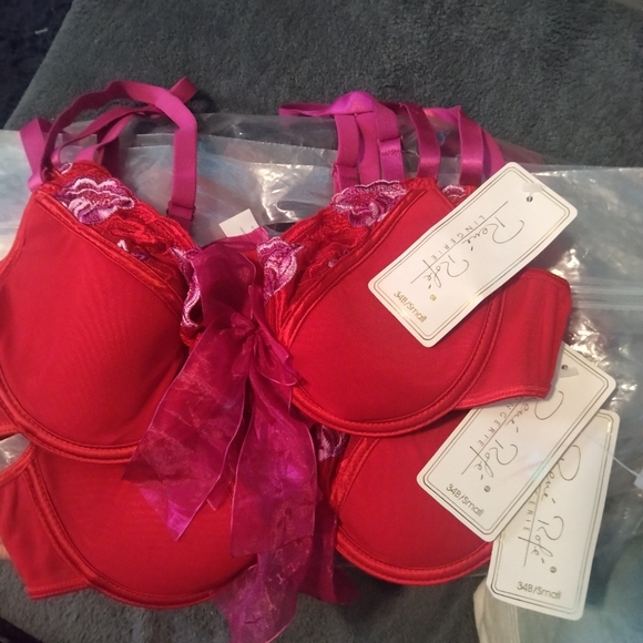 Rene Rofe Red Lace Bra - Picture 1 of 5